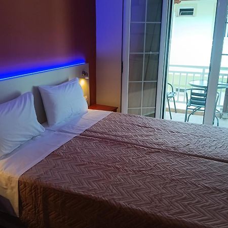 Oasis Blue Inn Лептокария Екстериор снимка