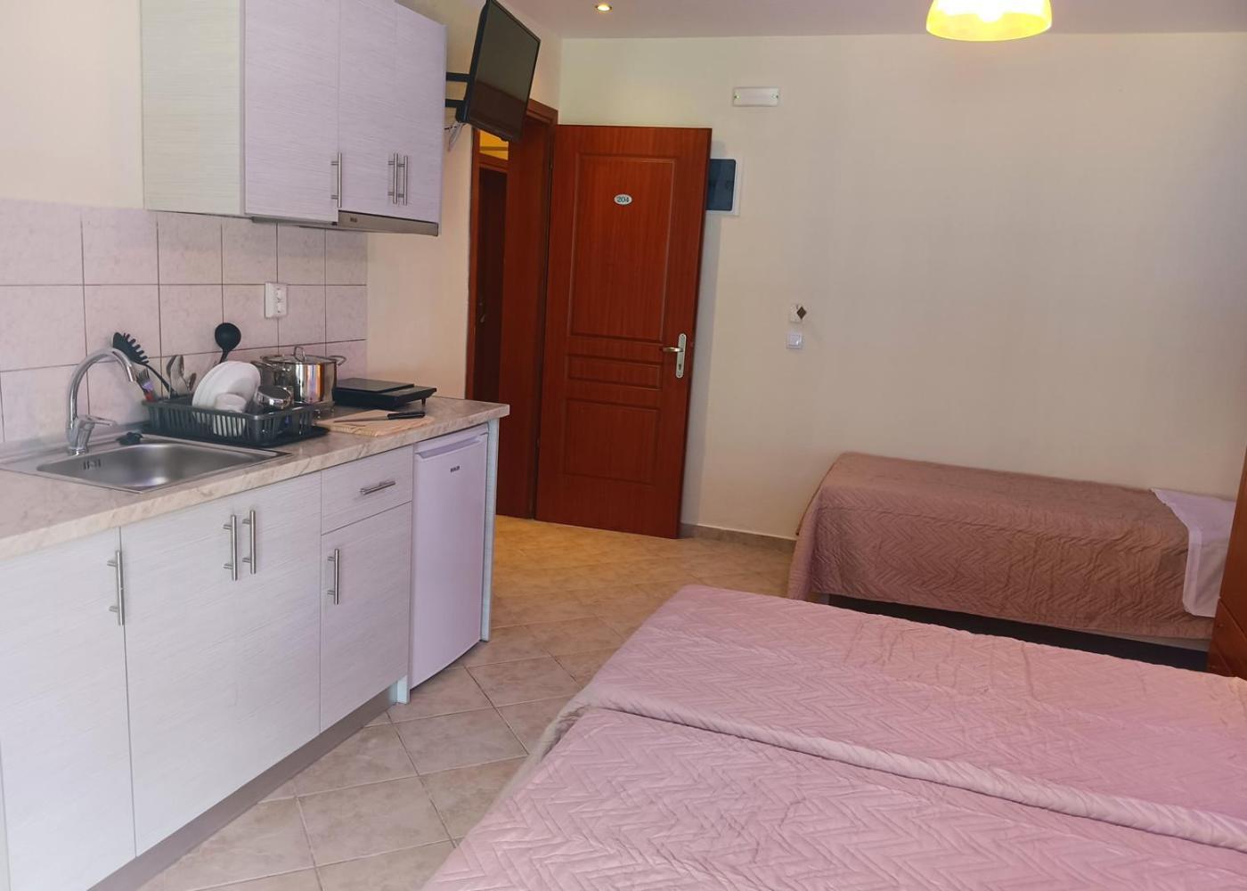 Oasis Blue Inn Лептокария Екстериор снимка