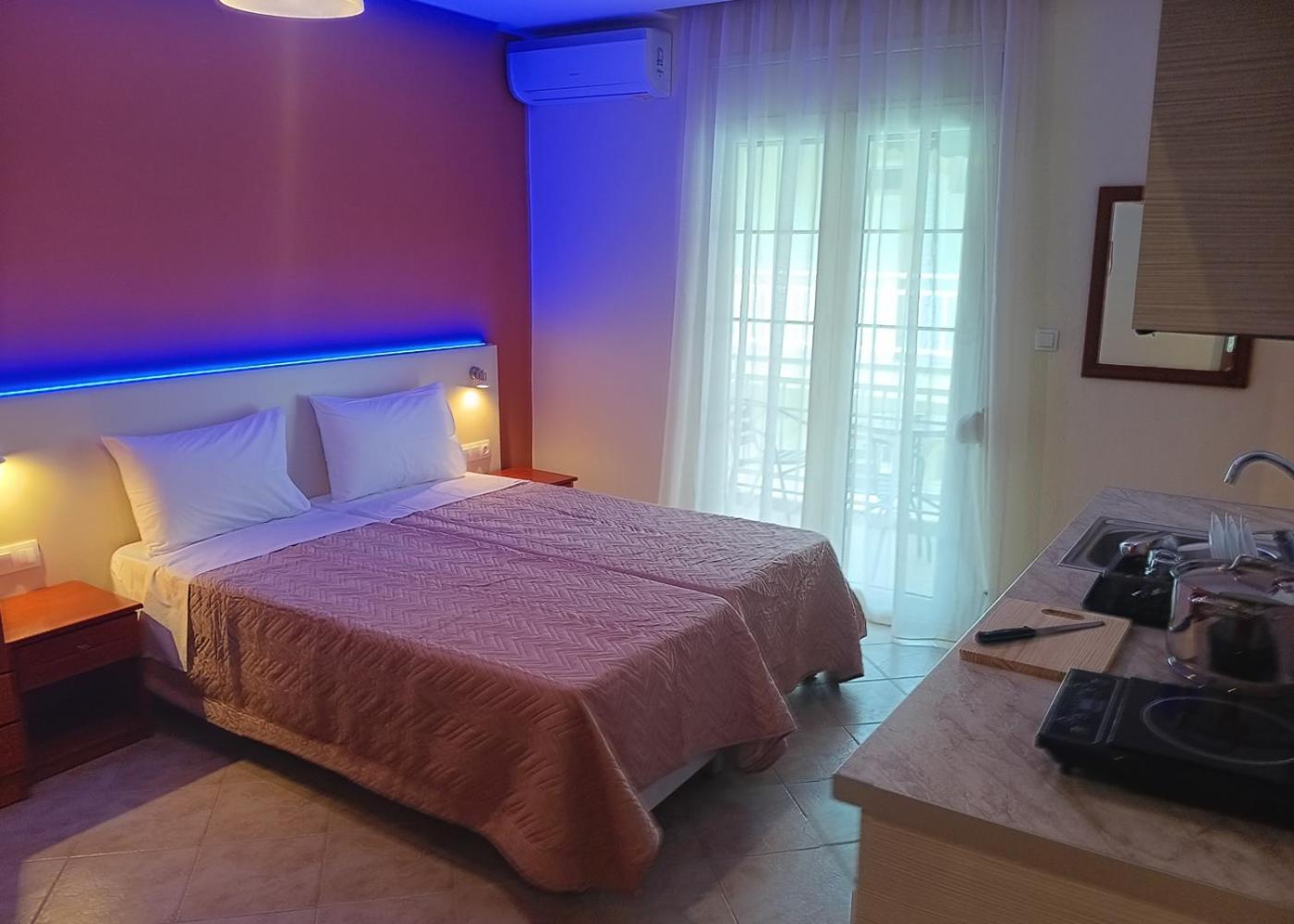 Oasis Blue Inn Лептокария Екстериор снимка