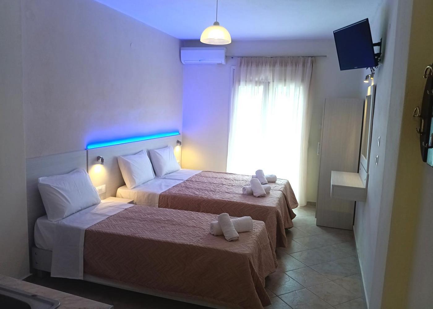 Oasis Blue Inn Лептокария Екстериор снимка