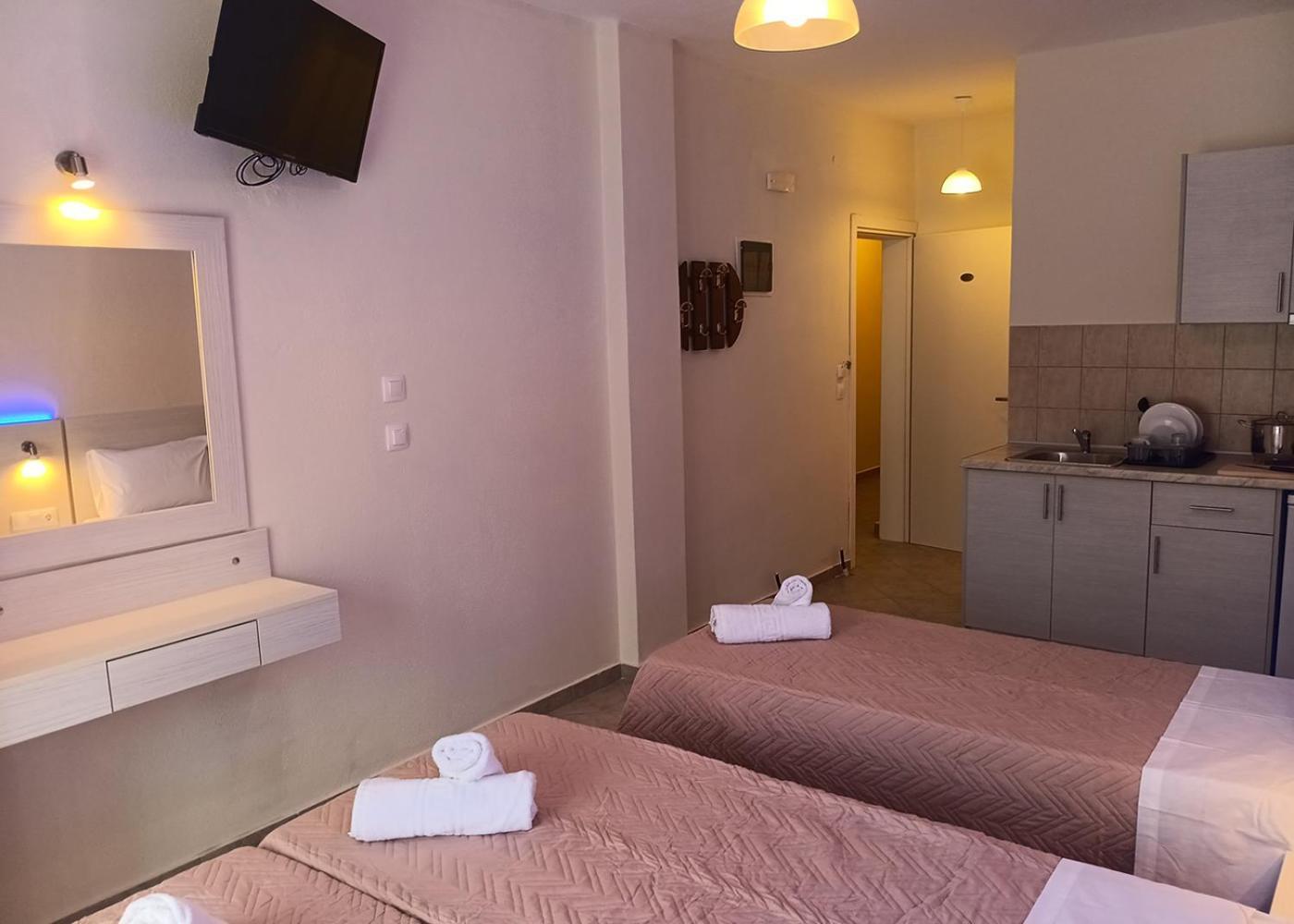 Oasis Blue Inn Лептокария Екстериор снимка