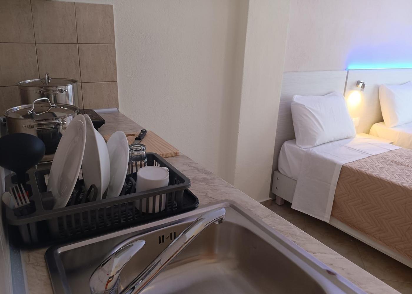 Oasis Blue Inn Лептокария Екстериор снимка