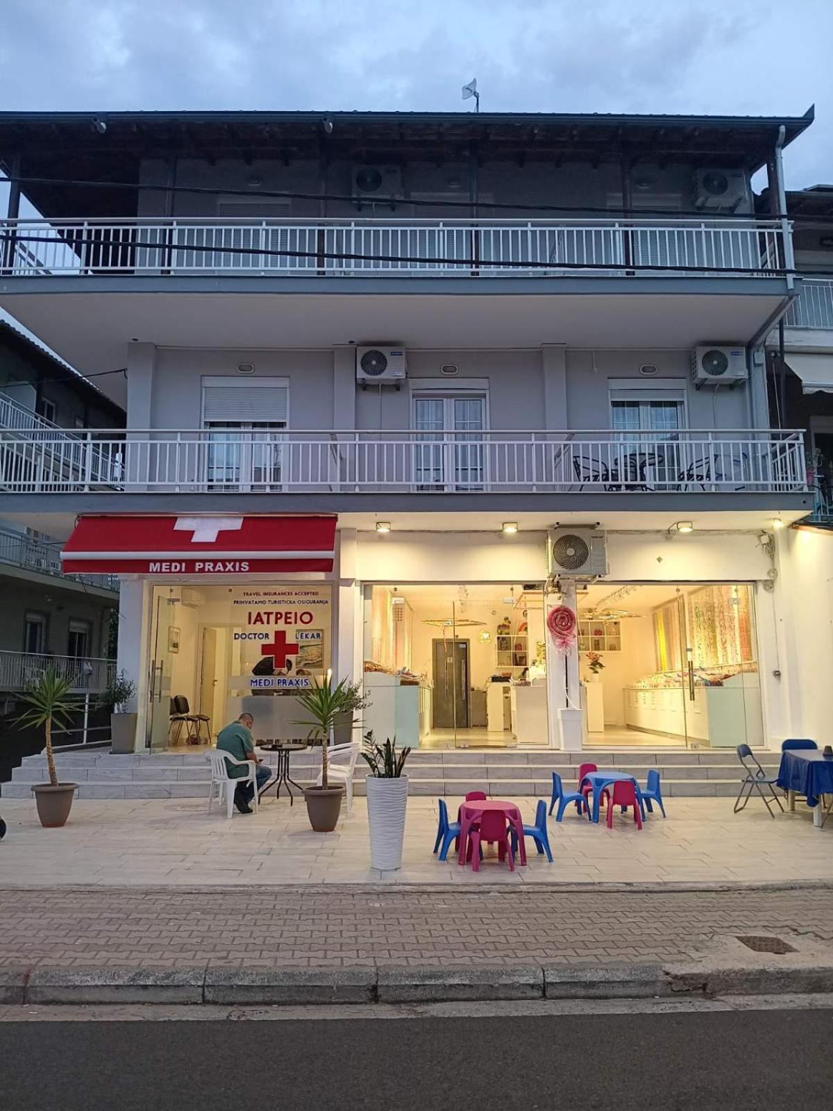 Oasis Blue Inn Лептокария Екстериор снимка